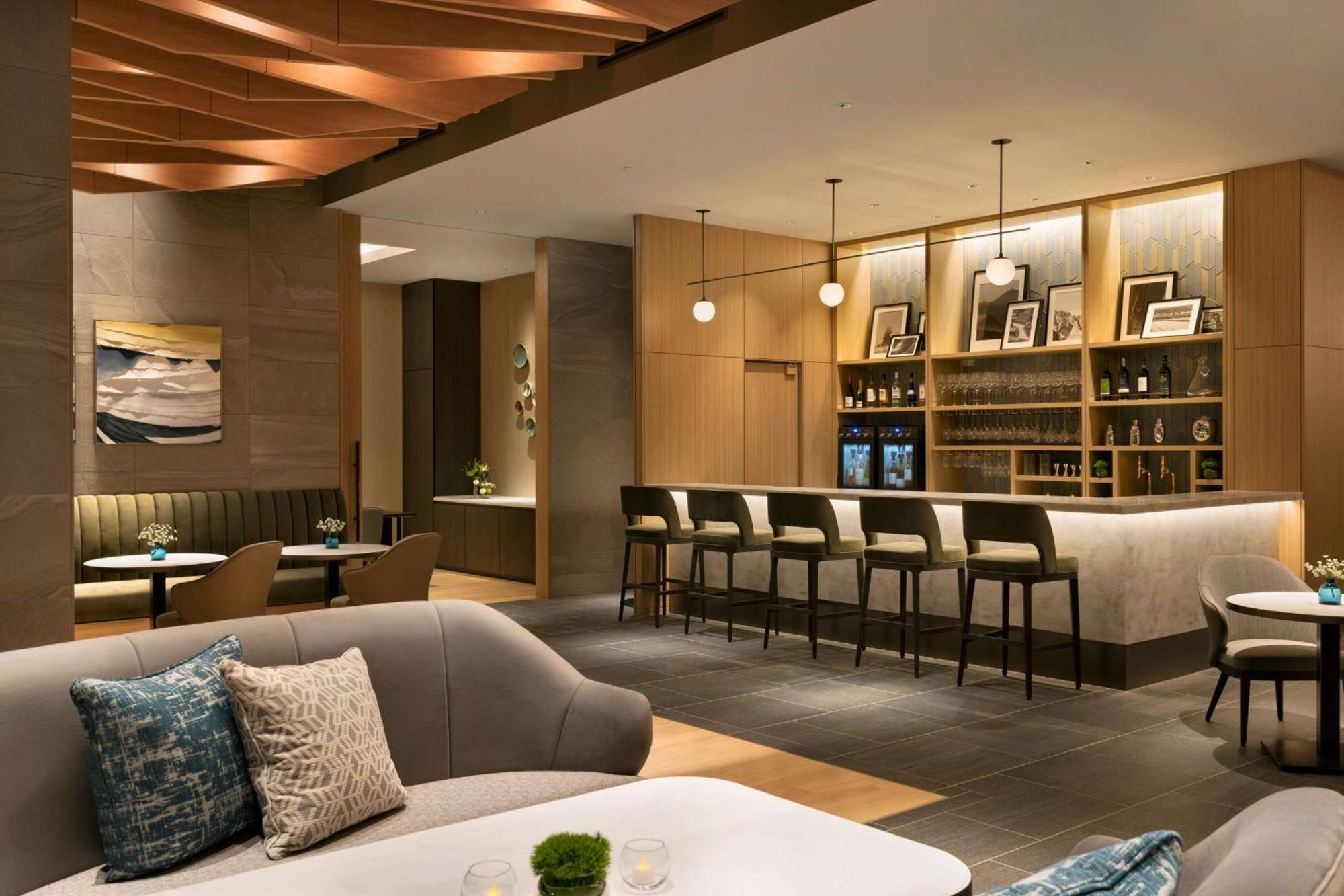 Doubletree By Hilton Toyama 호텔 외부 사진